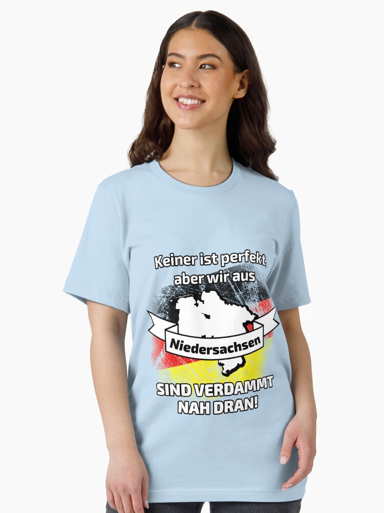 Thumbnail 1 von 7, Essential T-Shirt, Perfekt Niedersachsen designt und verkauft von dynamitfrosch.
