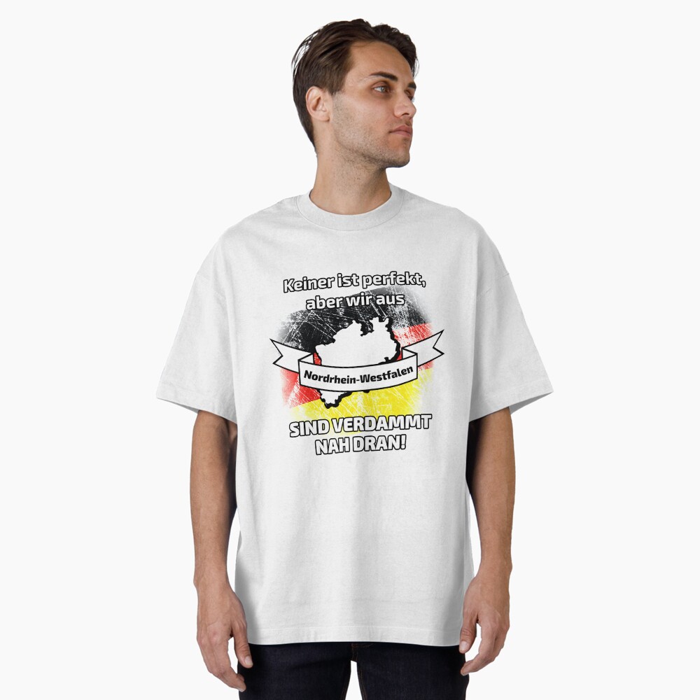 Artikel-Vorschau von Oversized T-Shirt, designt und verkauft von dynamitfrosch.