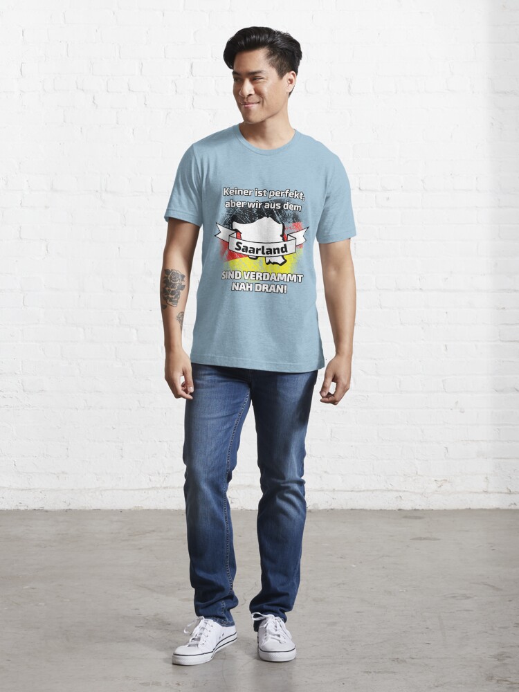 Thumbnail 5 von 7, Essential T-Shirt, Perfekt Saarland designt und verkauft von dynamitfrosch.