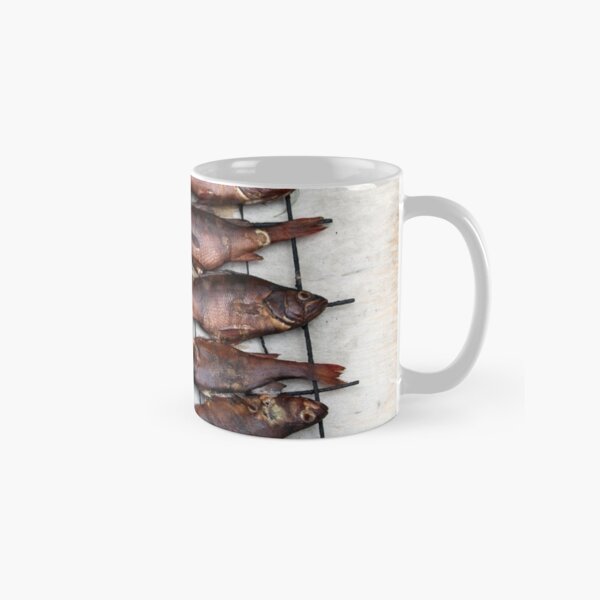 Vista previa del artículo con la obra «hot smoked fish», diseñado y vendido por mrivserg.
