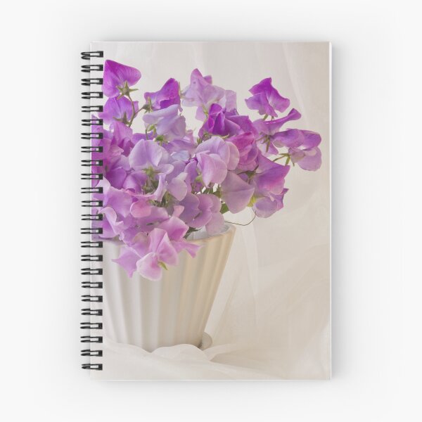 Artikelvorschau, Lavendel Süße Erbsen und Chiffon entworfen und verkauft von Sandra Foster.