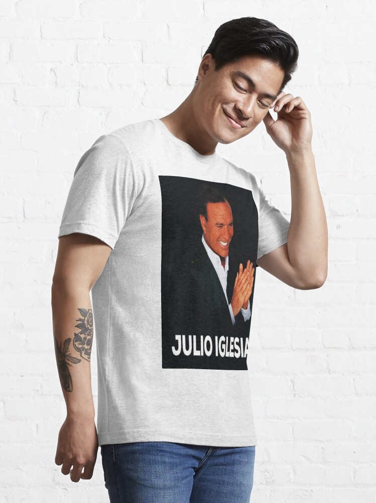 45 ideeën over FAMOUS T-SHIRTS  band shirts, julio iglesias, pleegkinderen