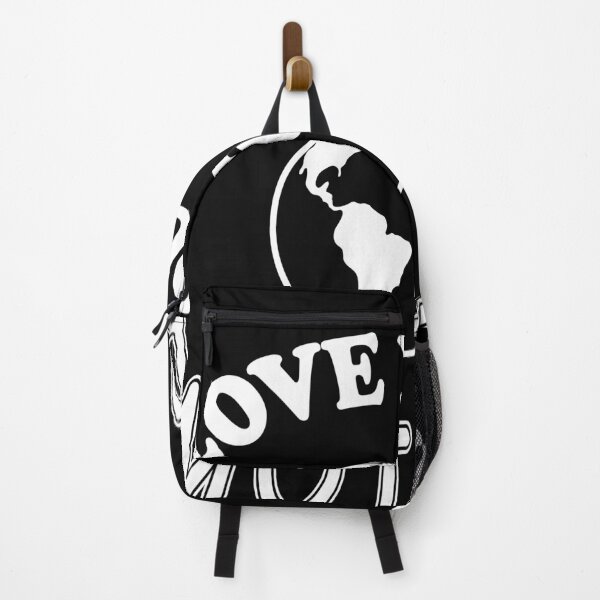 Aperçu de l'œuvre Aimez votre mère terre T-shirt pas de planète B, sauver la planète, chemise de jour de la terre, TShirt environnemental, soyez gentil, cadeau pour maman femmes enfants, changement climatique, jour de tous les jours créée et vendue par MoradovT-shirt.