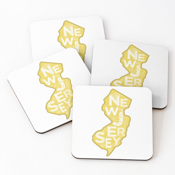 Aperçu de l'œuvre New Jersey Map Typography Gold créée et vendue par HelloGentry.