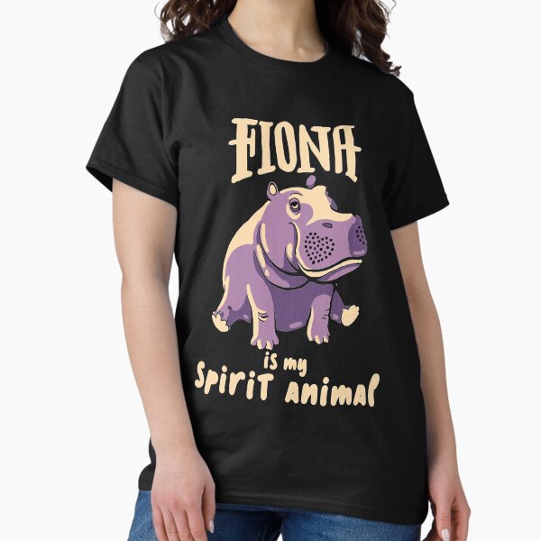 Vista previa del artículo con la obra «Fiona The Hippo Spirit Animal Team Fiona Baby Hippo», diseñado y vendido por Realmuto.