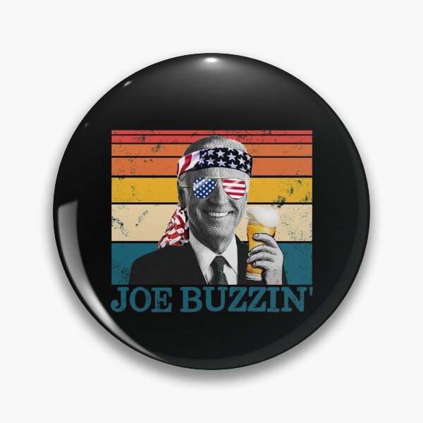 Artikelvorschau, Joe Buzzin' 4th Of July Retro Drinking President Joe Biden Gear entworfen und verkauft von DynamicDesign.