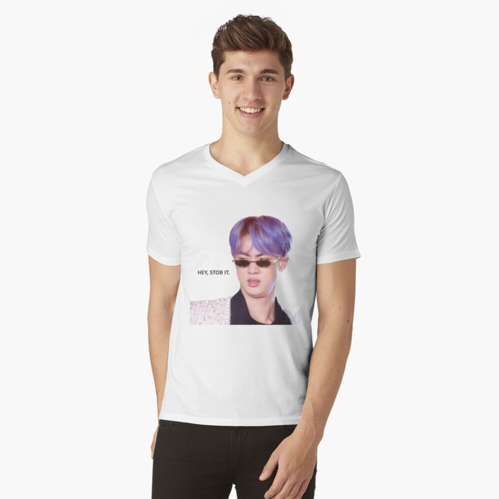 Artikel-Vorschau von T-Shirt mit V-Ausschnitt, designt und verkauft von Artholic77.