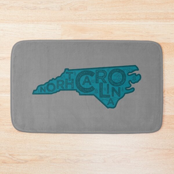Aperçu de l'œuvre North Carolina Map Typography Navy créée et vendue par HelloGentry.