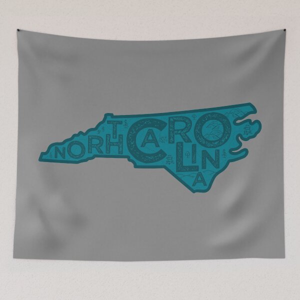 Aperçu de l'œuvre North Carolina Map Typography Navy créée et vendue par HelloGentry.