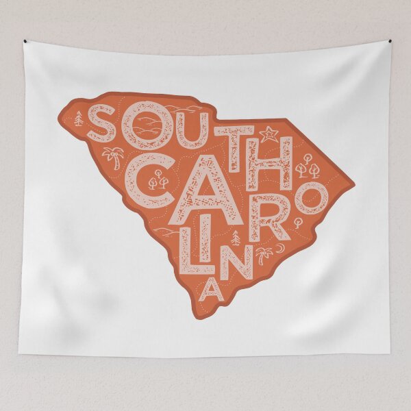Aperçu de l'œuvre South Carolina Map Typography Red créée et vendue par HelloGentry.