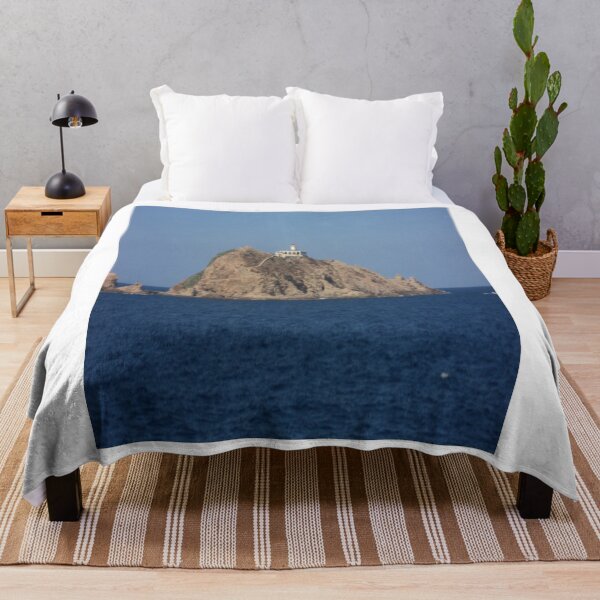 Aperçu de l'œuvre Dream Island reality or fiction créée et vendue par manardesign.