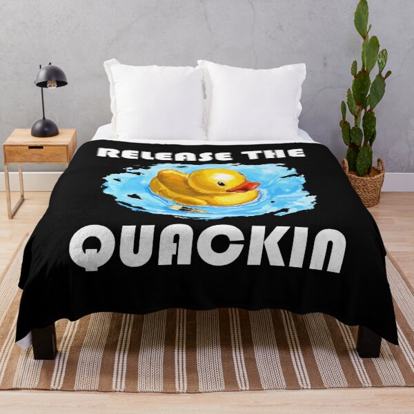 Artikelvorschau, Geben Sie die Quackin - Gummiente Geschenke - Schaumbad Geschenk entworfen und verkauft von Dressed For Duty.