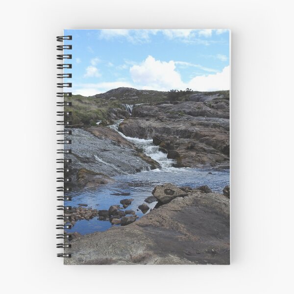 Aperçu de l'œuvre Une petite cascade créée et vendue par BlueMidnight.