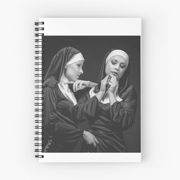 Artikelvorschau, Sexy zwei Mädchen Nun Grafik entworfen und verkauft von kanplu.