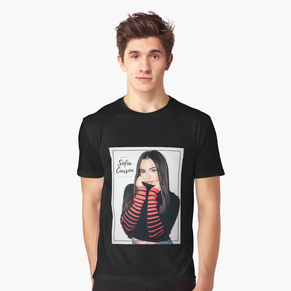 Vista previa del artículo con la obra «Camiseta gráfica», diseñado y vendido por RikoOVAstore.