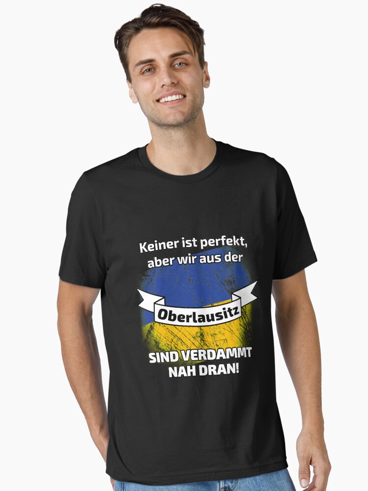 Thumbnail 1 von 7, Essential T-Shirt, Perfekte Oberlausitz designt und verkauft von dynamitfrosch.