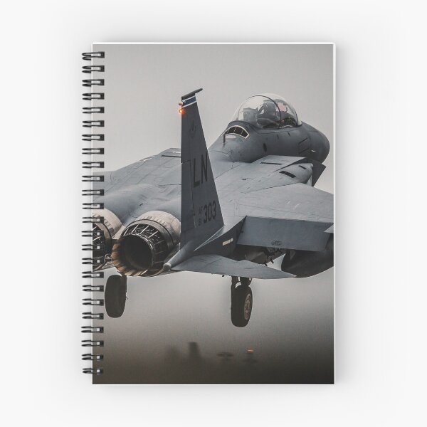 Aperçu de l'œuvre F-15E Strike Eagle États-Unis (USAF) Air Force Landing Image Photo Fine Print Sticker créée et vendue par 223Images.