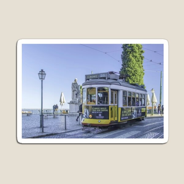 Artikelvorschau, Gelbe Straßenbahn von Lissabon 28 entworfen und verkauft von Nethycurl.