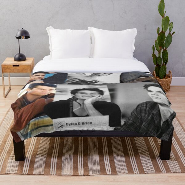 DYLAN COLLAGE Throw Blanket