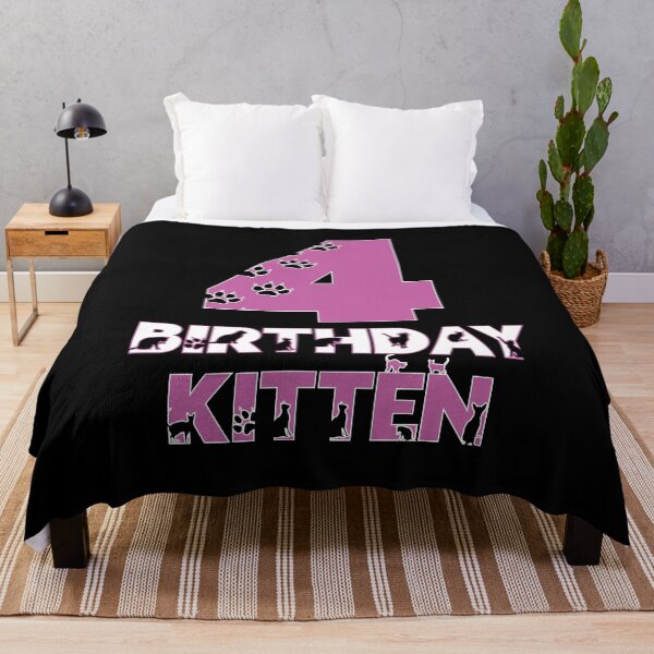 Artikelvorschau, 4. Geburtstag Kätzchen Mädchen 4 Jahre alt Nette Katze Liebhaber Party drucken entworfen und verkauft von Grabitees.