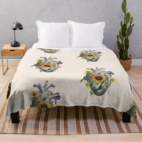 Artikelvorschau, Menschliches Herz mit Sonnenblume, gelbe Blumen für blühendes Herz, Aquarelleffekt entworfen und verkauft von Collagedream.