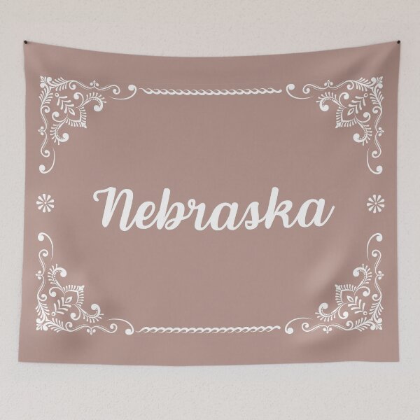 Artikelvorschau, Nebraska - Monogramm Boho-Stil (Pastellrosa) entworfen und verkauft von CityCollection.