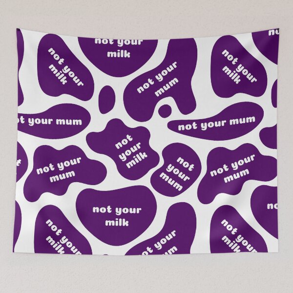 Aperçu de l'œuvre Pas ta mère, pas ton lait | Impression de vache violette créée et vendue par EarlessPierre.