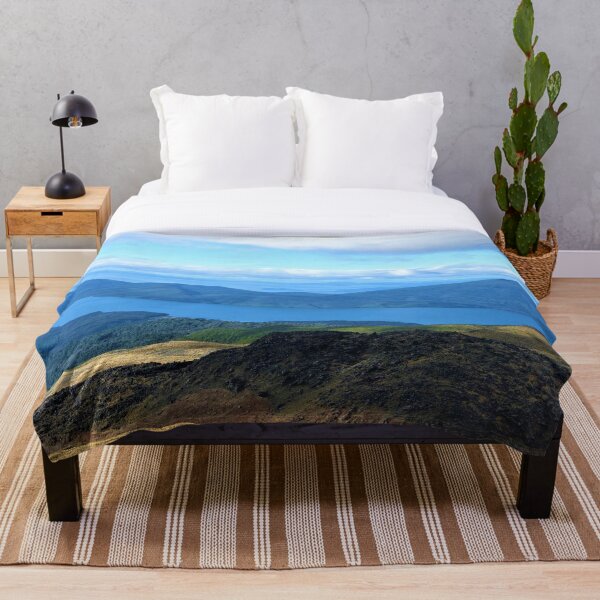Item preview, Tongariro Crossing View hacia el lago Taupo, Nueva Zelanda designed and sold by flyingracoon.