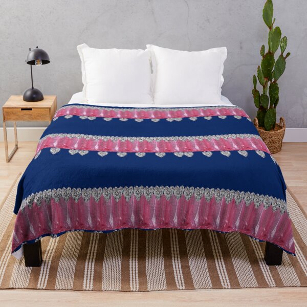 Artikelvorschau, Diamanten, Metallic Pink und Blue Print entworfen und verkauft von Vicky Rodden.