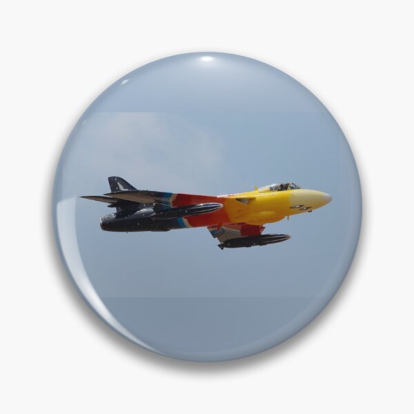 Artikelvorschau, Regenbogenfarbener Hawker Hunter Mk F.58A Düsenjäger 2 entworfen und verkauft von cosmicma.