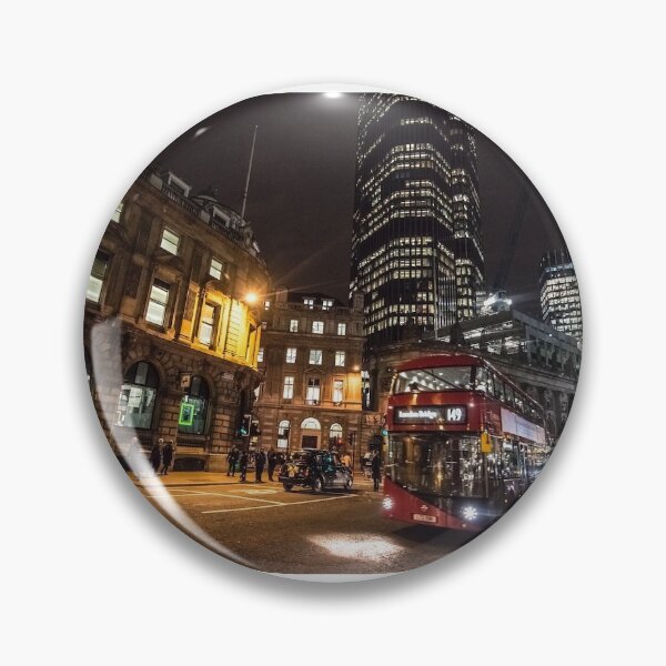 Artikelvorschau, London Bank Station bei Nacht entworfen und verkauft von Kadtastic.