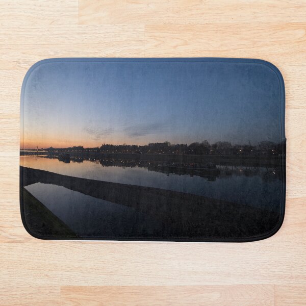 Artikelvorschau, Sonnenuntergang an der Chelsea Bridge entworfen und verkauft von Kadtastic.