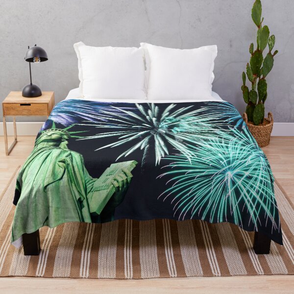 Item preview, statue of liberty with fireworks designed and sold by franckreporter.
