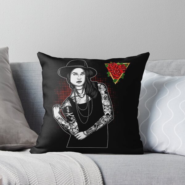 Artikelvorschau, Drei rote Rose goldenes Dreieck Gothic Tattoo Girl mit schwarzem Hut entworfen und verkauft von darknessjeff86.