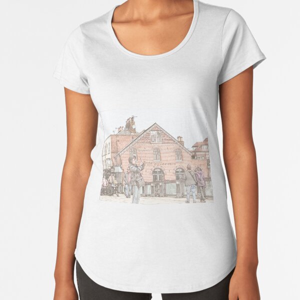 Tourist taking a picture of Windsor Castle Premium Scoop T-Shirt