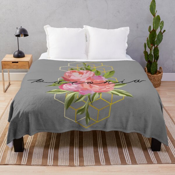 Artikelvorschau, Floral Peony Hive Latin entworfen und verkauft von Christian Marotta.