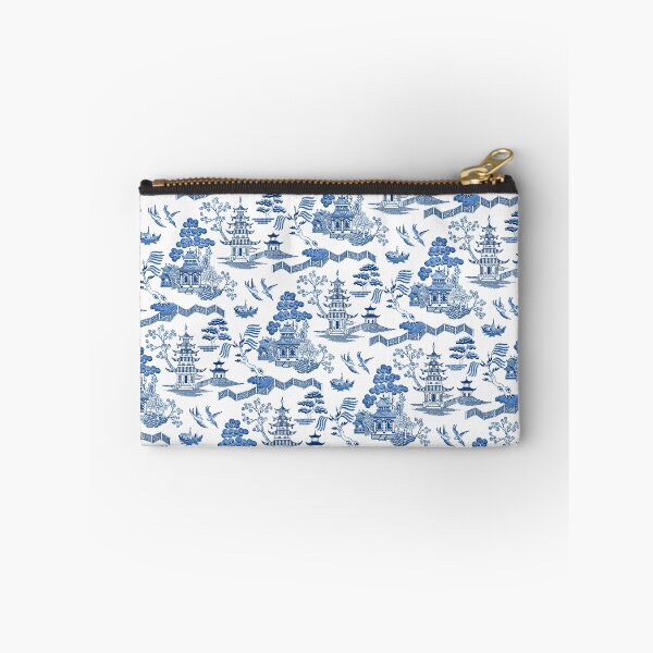 Item preview, Pagoda de estilo chinoiserie vintage en tela azul y blanca designed and sold by bySoutherngal.