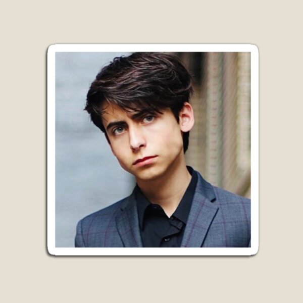 Aidan Gallagher Imán