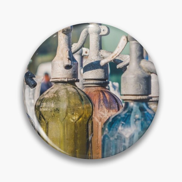 Artikelvorschau, Vintage Retro farbige antike Glasflaschen entworfen und verkauft von WriteThatDown.