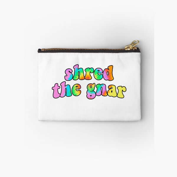Artikelvorschau, Shred the Gnar Retro-Batik-Zitat entworfen und verkauft von daybydayna.