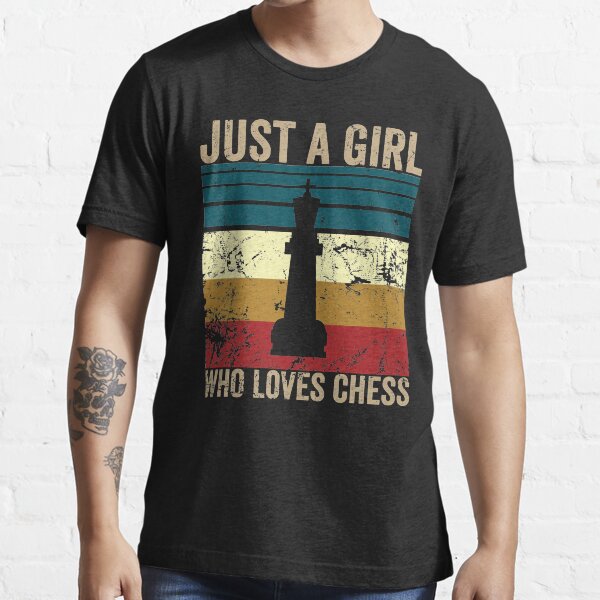 Vintage just a girl who loves chess Essential T-Shirt