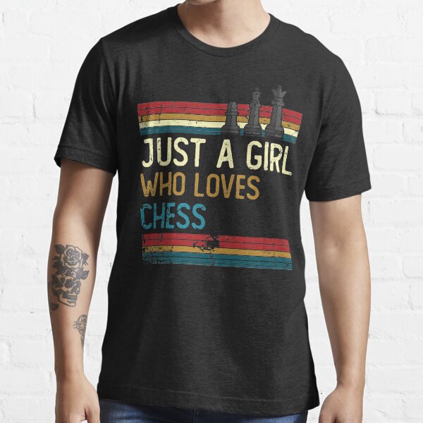 Vintage just a girl who loves chess Essential T-Shirt