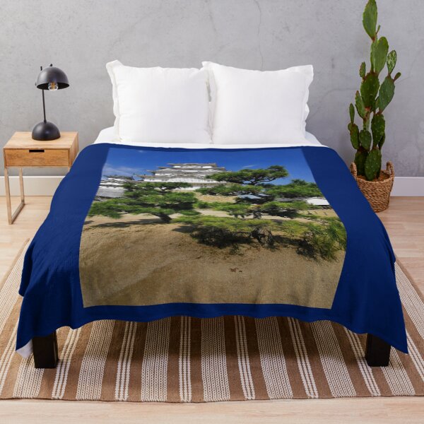 Item preview, Japanese castle designed and sold by Danana Studios..