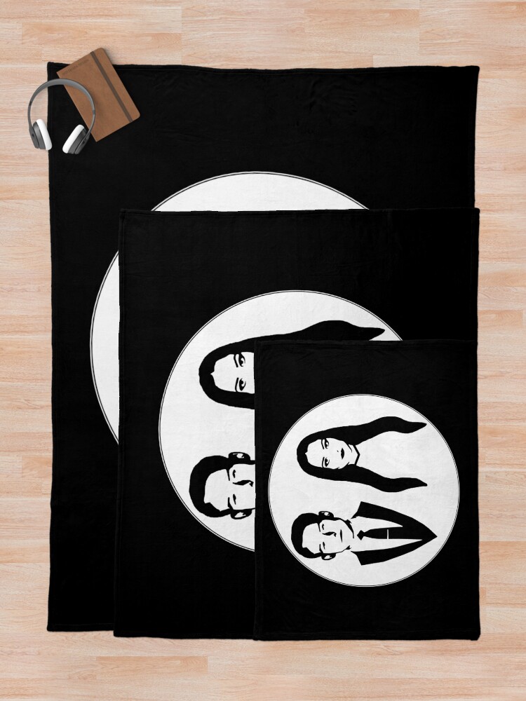 Alternate view of Oskar & Julia Throw Blanket