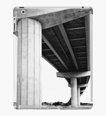 Secret Business Bridge (bw) iPad Case/Skin