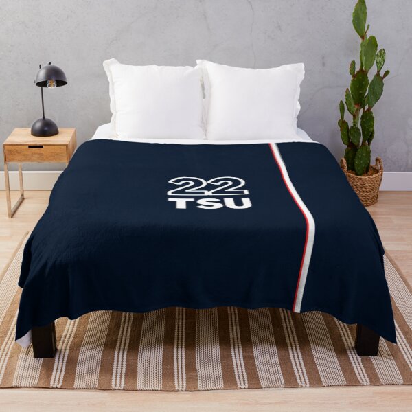 Yuki Tsunoda Scuderia Alpha Tauri 22 Design Throw Blanket