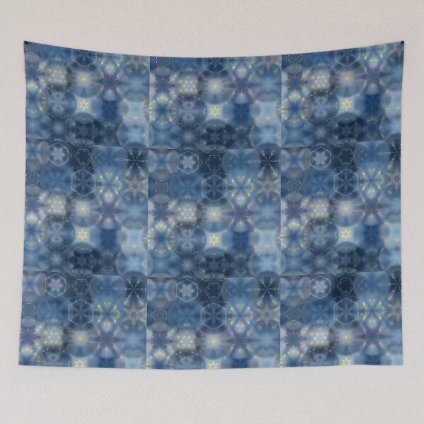 Artikelvorschau, Kaleidoscope Stars - Sparkling Blue and Golden Light Mandalas entworfen und verkauft von gphotobox.