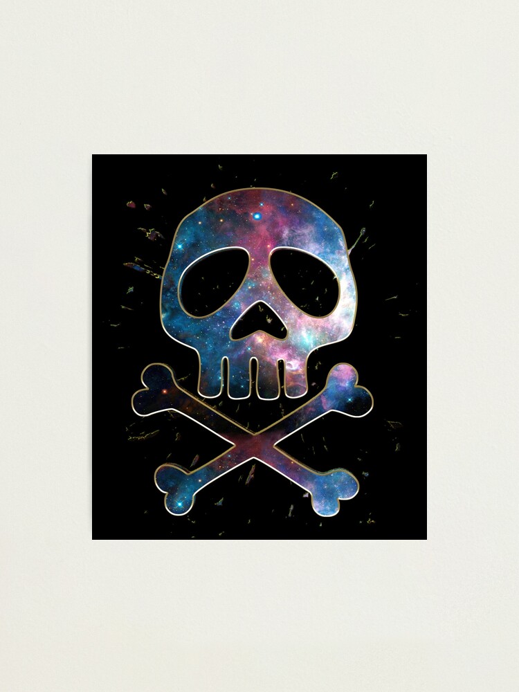 Lámina fotográfica «Espacio pirata, cráneo, bandera pirata, capitán, hueso, animado, cómico» de boom-art | Redbubble Lámina fotográfica «Espacio pirata, cráneo, bandera pirata, capitán, hueso, animado, cómico» de boom-art | Redbubble