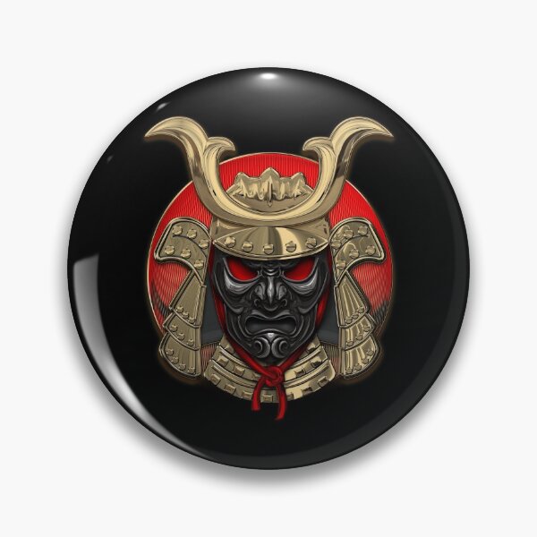 Artikelvorschau, Japanische Samurai-Domaru-Rüstung, Kopfbedeckung – goldener Samurai-Helm mit schwarzer Gesichtsmaske über schwarzem Samt entworfen und verkauft von Serge Averbukh Art Studio.