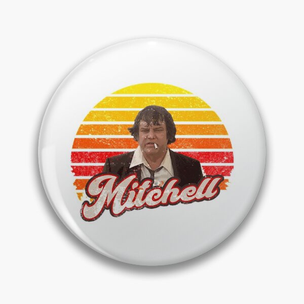 Artikelvorschau, Mst3k T-ShirtMitchell! Vom Mystery Science Theatre 3000 entworfen und verkauft von BloomJacob.